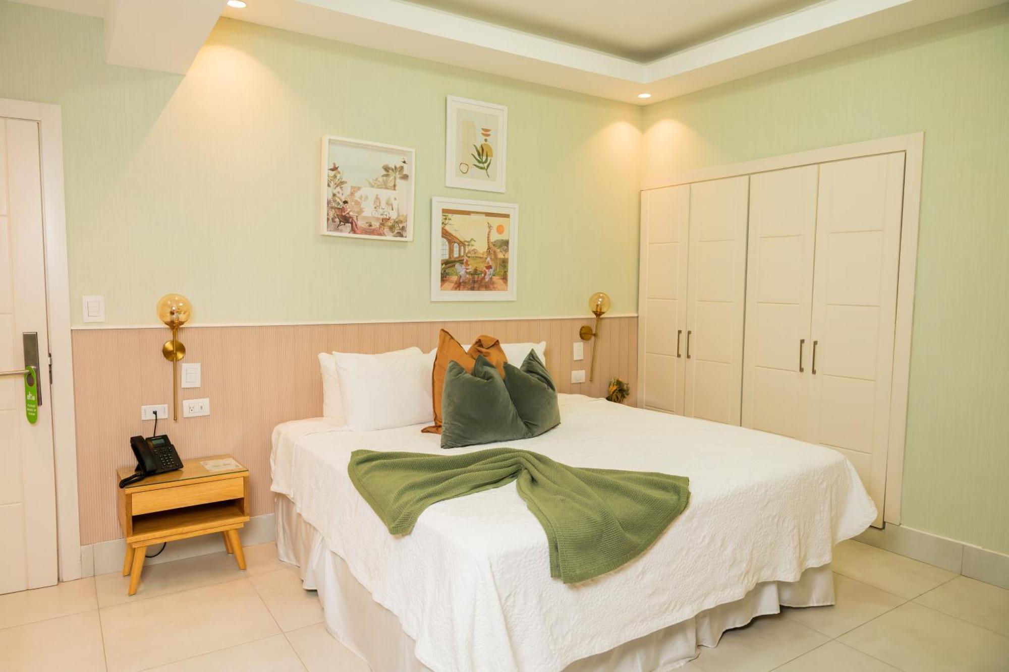 Hotel Stay Here Suites Santo Domingo Ngoại thất bức ảnh