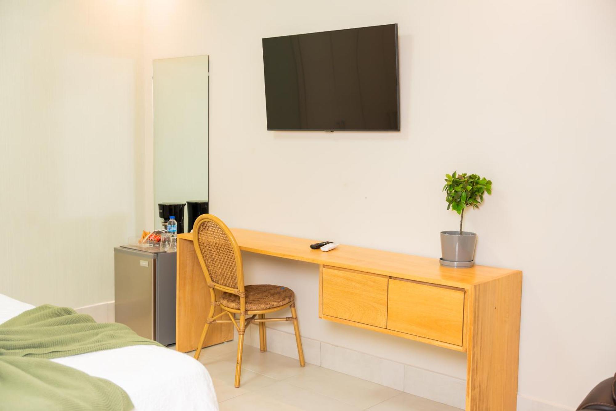 Hotel Stay Here Suites Santo Domingo Ngoại thất bức ảnh